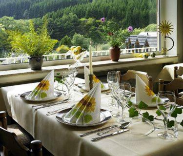 Hotel Haus Kylltal Zendscheid Eksteriør billede